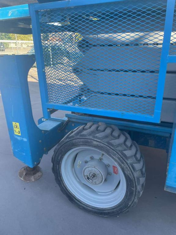 Genie GS-4390 - رافعات مقصية: صور 3 Genie GS-4390 - رافعات مقصية: صور 3