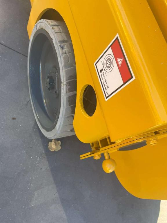 Haulotte COMPACT 10N - رافعات مقصية: صور 5 Haulotte COMPACT 10N - رافعات مقصية: صور 5