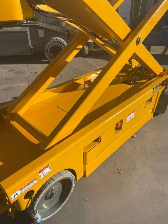 رافعات مقصية Haulotte COMPACT 10N: صور 11 رافعات مقصية Haulotte COMPACT 10N: صور 11