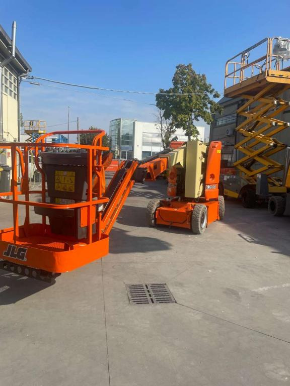 JLG E300AJP - رافعات سلة مفصلية: صور 1 JLG E300AJP - رافعات سلة مفصلية: صور 1