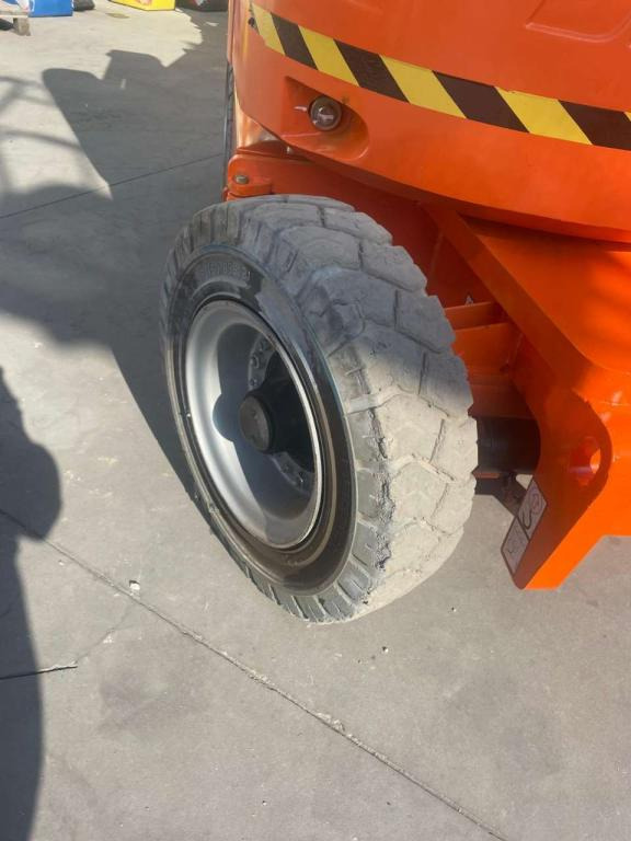 JLG E300AJP - رافعات سلة مفصلية: صور 2 JLG E300AJP - رافعات سلة مفصلية: صور 2