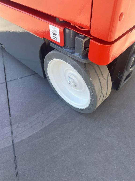 SkyJack SJ-16 - الرأسي رفع الصاري: صور 5 SkyJack SJ-16 - الرأسي رفع الصاري: صور 5