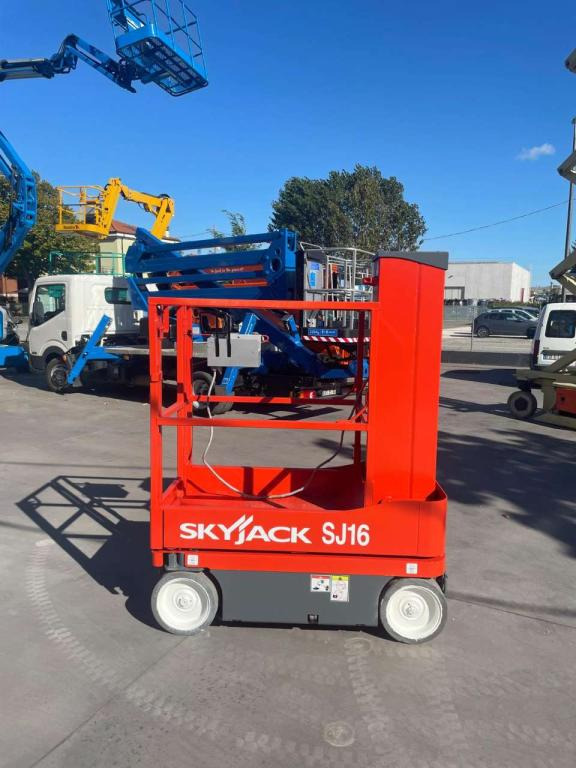 SkyJack SJ-16 - الرأسي رفع الصاري: صور 4 SkyJack SJ-16 - الرأسي رفع الصاري: صور 4