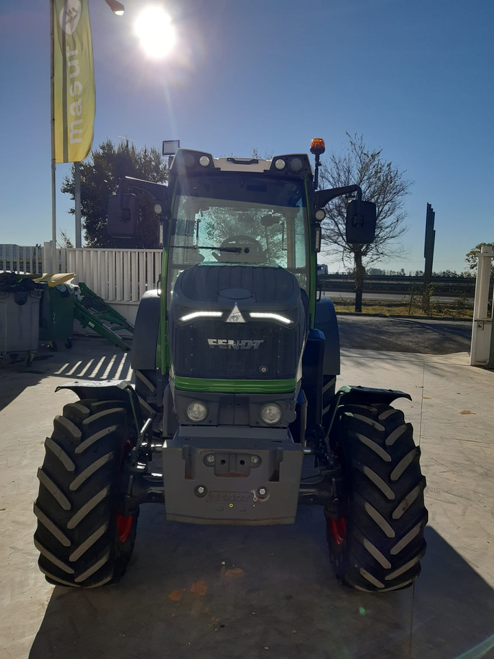Fendt 211P - جرار: صور 3 Fendt 211P - جرار: صور 3