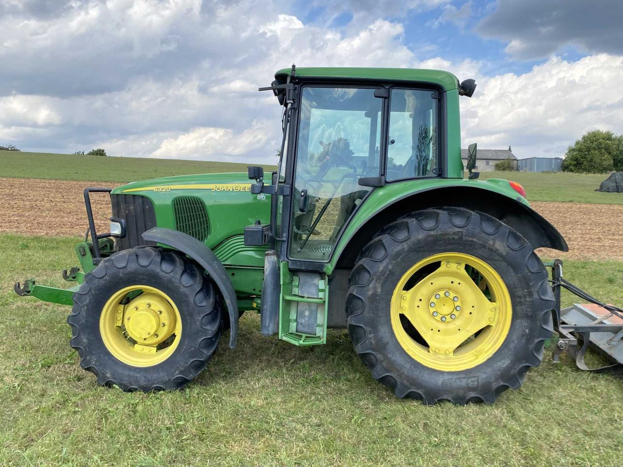 John Deere 6320 Premium - جرار: صور 1 John Deere 6320 Premium - جرار: صور 1