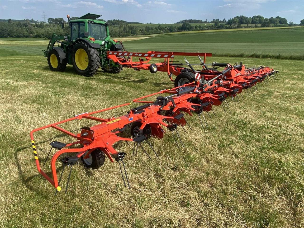 Kuhn GF13003T - لمّامَة القش: صور 3 Kuhn GF13003T - لمّامَة القش: صور 3