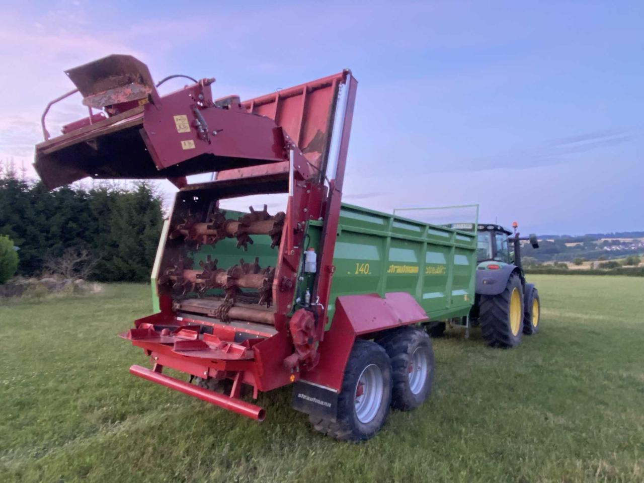 Strautmann MS 1401 - نثر السماد: صور 4 Strautmann MS 1401 - نثر السماد: صور 4