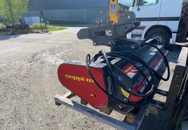 Seppi M. H-SMO-B 200 - ماكينات قطع الحشائش الغابات: صور 2 Seppi M. H-SMO-B 200 - ماكينات قطع الحشائش الغابات: صور 2