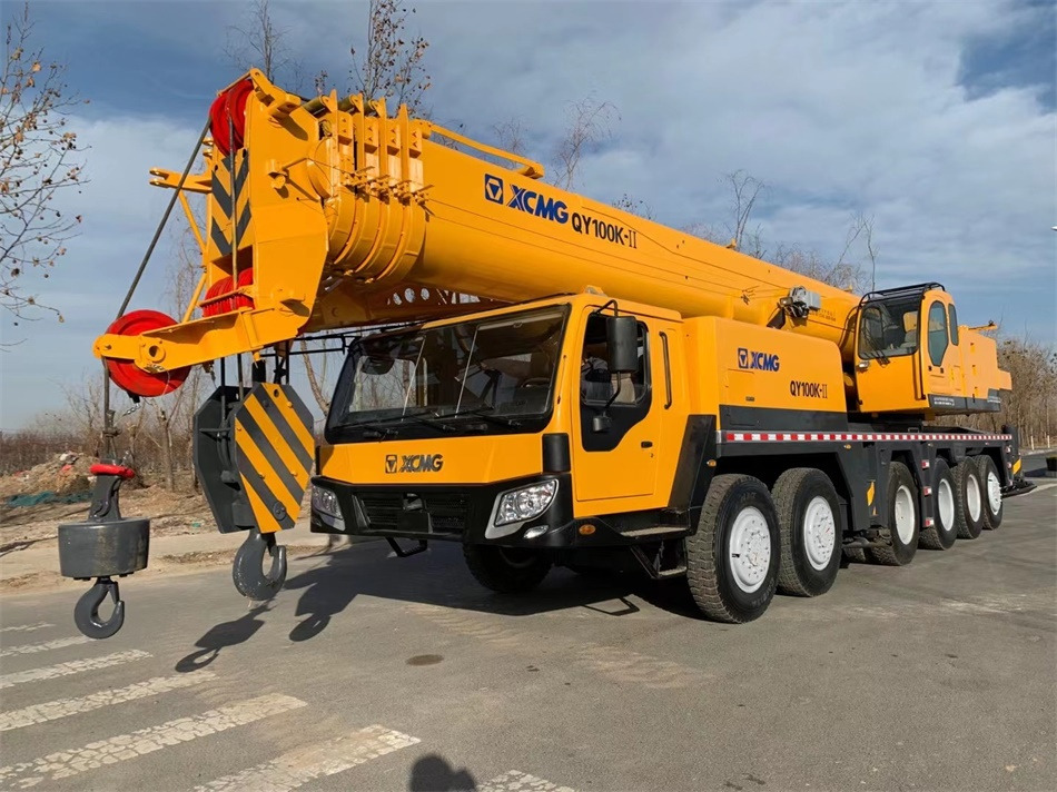 XCMG QY100K 100 ton truck crane - موبايل كرين: صور 1 XCMG QY100K 100 ton truck crane - موبايل كرين: صور 1