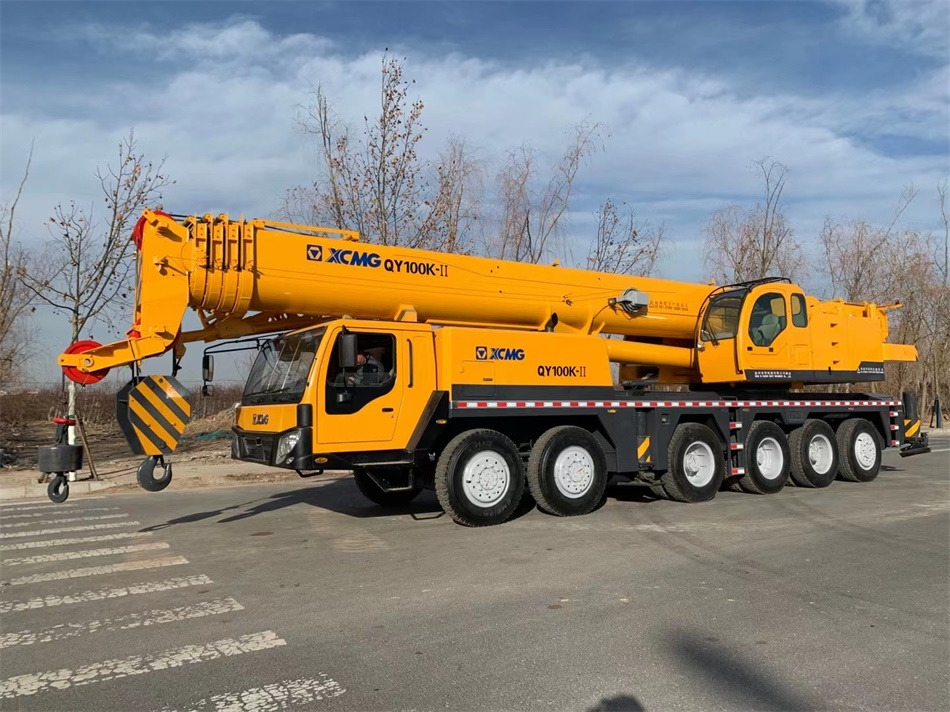 XCMG QY100K 100TON - موبايل كرين: صور 1 XCMG QY100K 100TON - موبايل كرين: صور 1