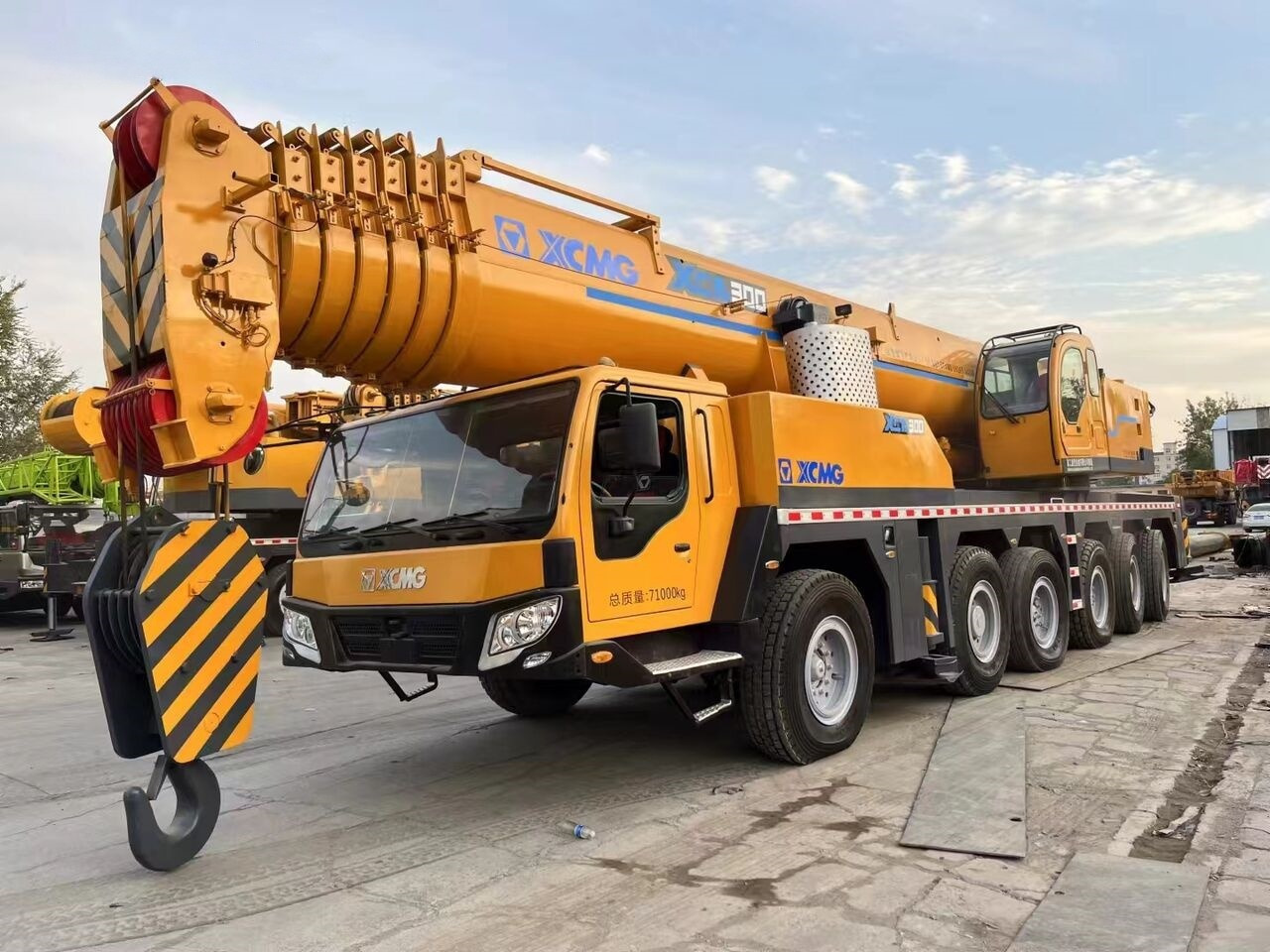 XCMG XCA300 QAY300 QY300K 300Ton Used Mobile Crane - موبايل كرين: صور 1 XCMG XCA300 QAY300 QY300K 300Ton Used Mobile Crane - موبايل كرين: صور 1