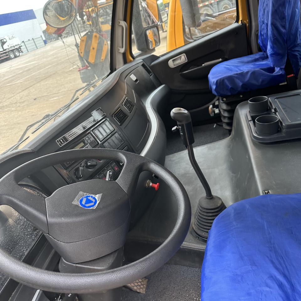 XCMG XCT25L5 QY25K5D QY25K5C QY25K5-I 25ton Used crane - موبايل كرين: صور 5 XCMG XCT25L5 QY25K5D QY25K5C QY25K5-I 25ton Used crane - موبايل كرين: صور 5