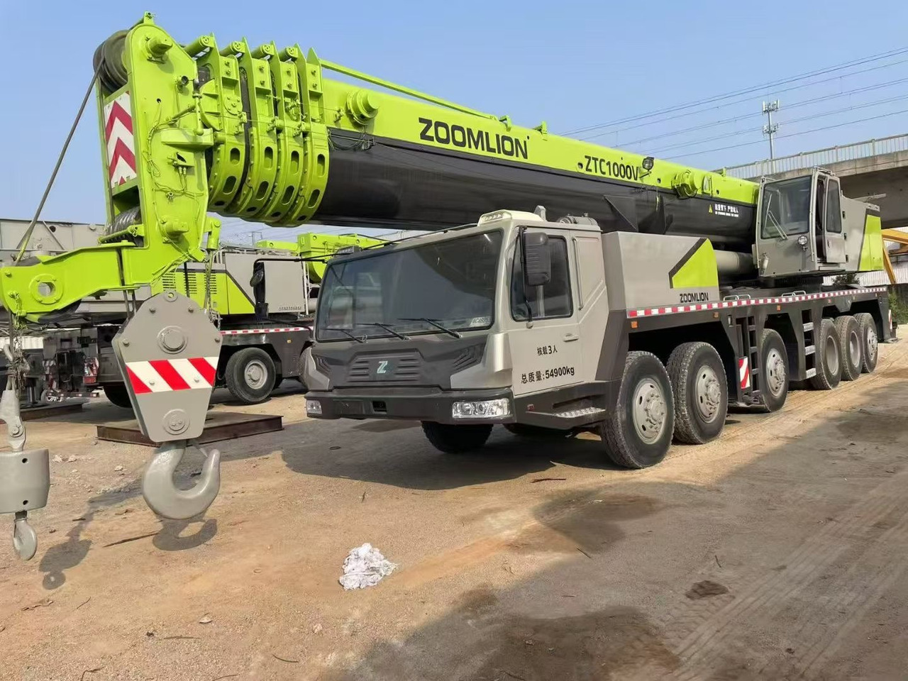 ZOOMLION ZTC1000V ZTC1100V ZTC1500V 100T 110T 150T Used truck crane - موبايل كرين: صور 1 ZOOMLION ZTC1000V ZTC1100V ZTC1500V 100T 110T 150T Used truck crane - موبايل كرين: صور 1