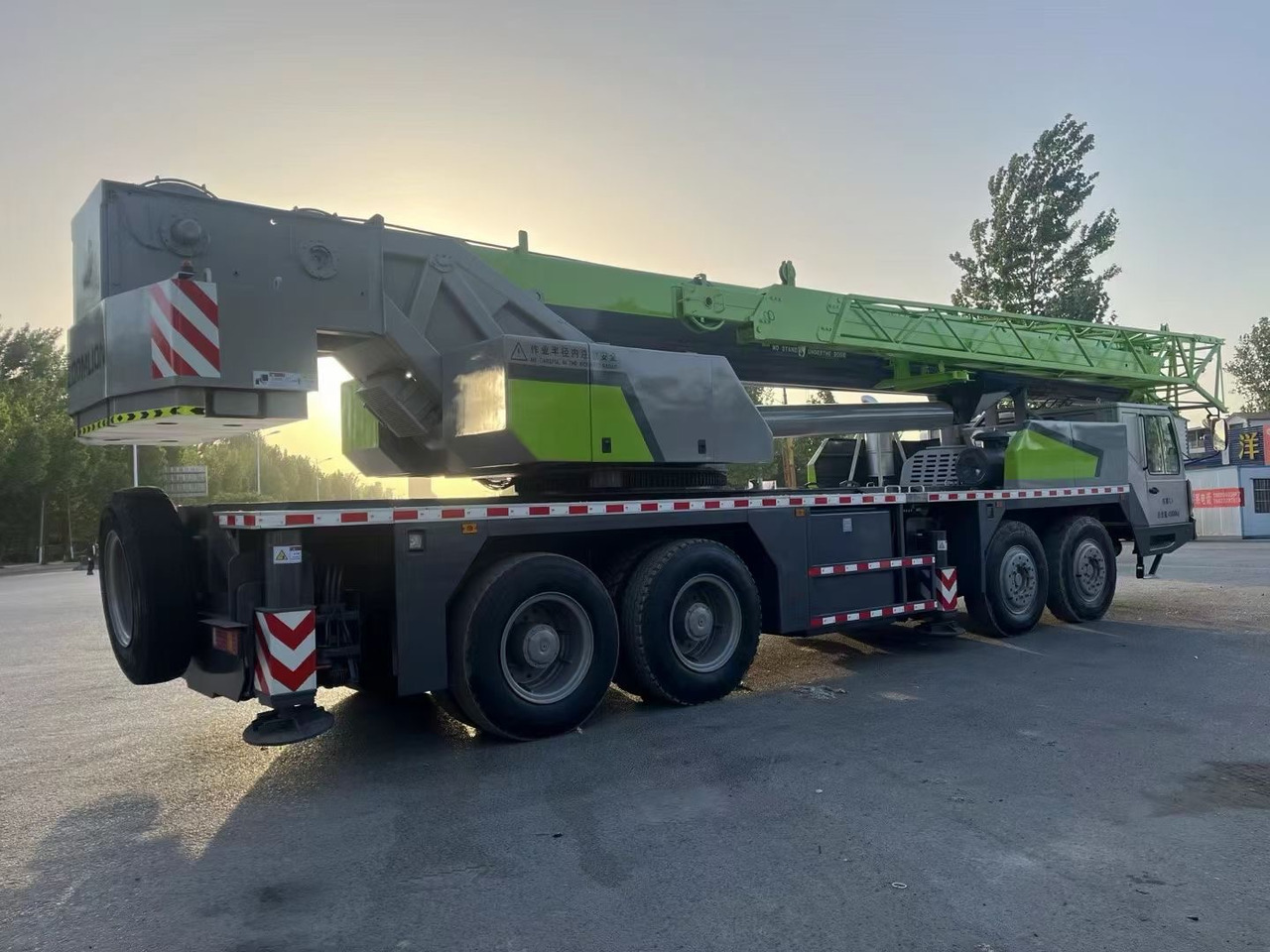 ZOOMLION ZTC700V 70 ton 80 ton ztc800v ztc1000v truck crane - موبايل كرين: صور 3 ZOOMLION ZTC700V 70 ton 80 ton ztc800v ztc1000v truck crane - موبايل كرين: صور 3