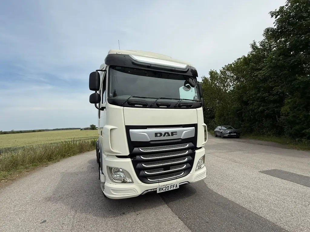 DAF XF 105 (FFA) - شاحنة جرار: صور 2 DAF XF 105 (FFA) - شاحنة جرار: صور 2