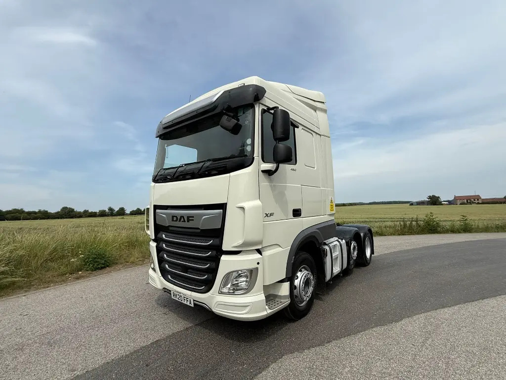 DAF XF 105 - شاحنة جرار: صور 4 DAF XF 105 - شاحنة جرار: صور 4