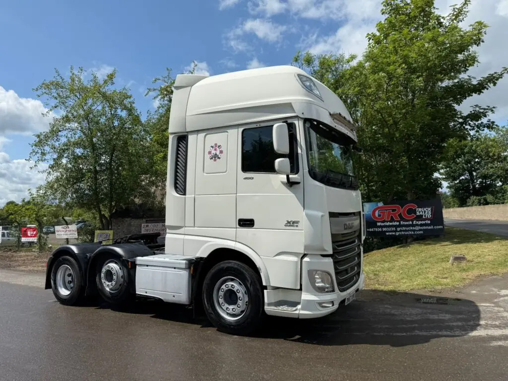 DAF XF 105 - شاحنة جرار: صور 3 DAF XF 105 - شاحنة جرار: صور 3