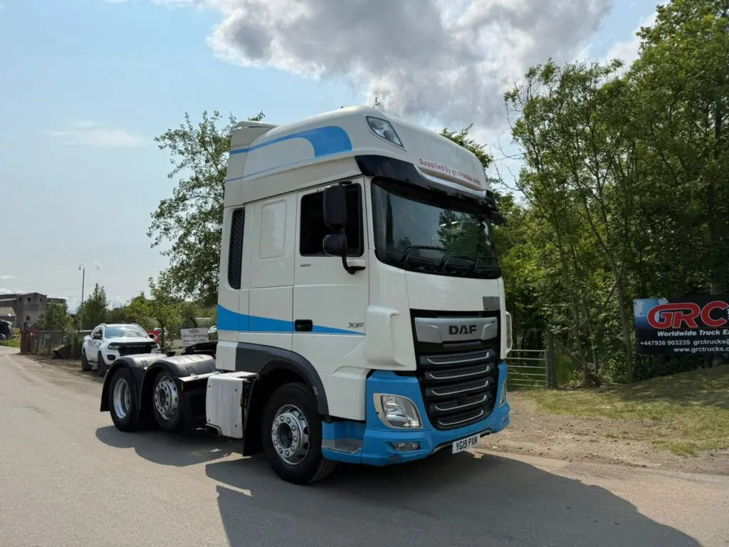 DAF XF 106 6x2 - RHD (PXM) - شاحنة جرار: صور 4 DAF XF 106 6x2 - RHD (PXM) - شاحنة جرار: صور 4