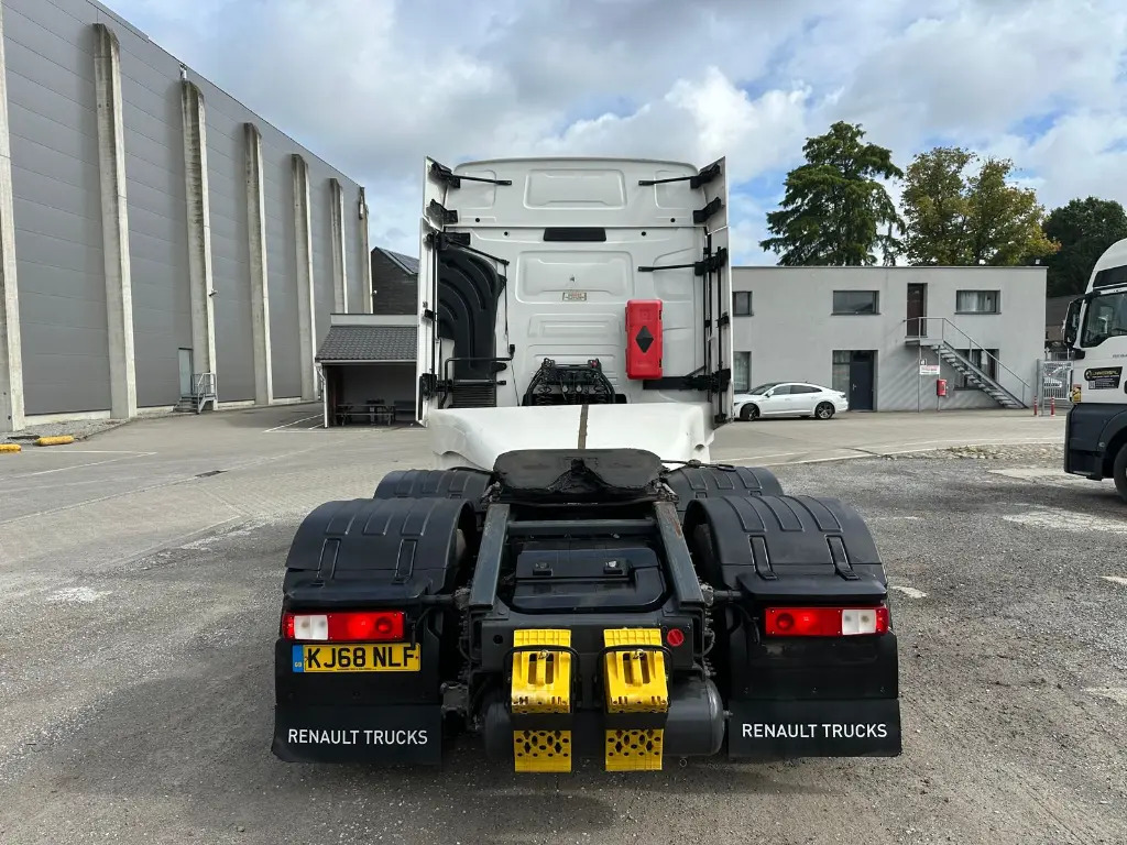 Renault T 480 (NLF) - شاحنة جرار: صور 5 Renault T 480 (NLF) - شاحنة جرار: صور 5