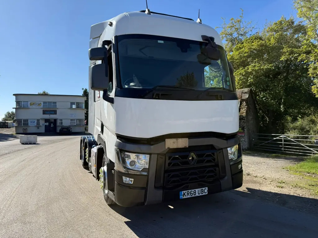 Renault T 480 (UBC) - شاحنة جرار: صور 3 Renault T 480 (UBC) - شاحنة جرار: صور 3