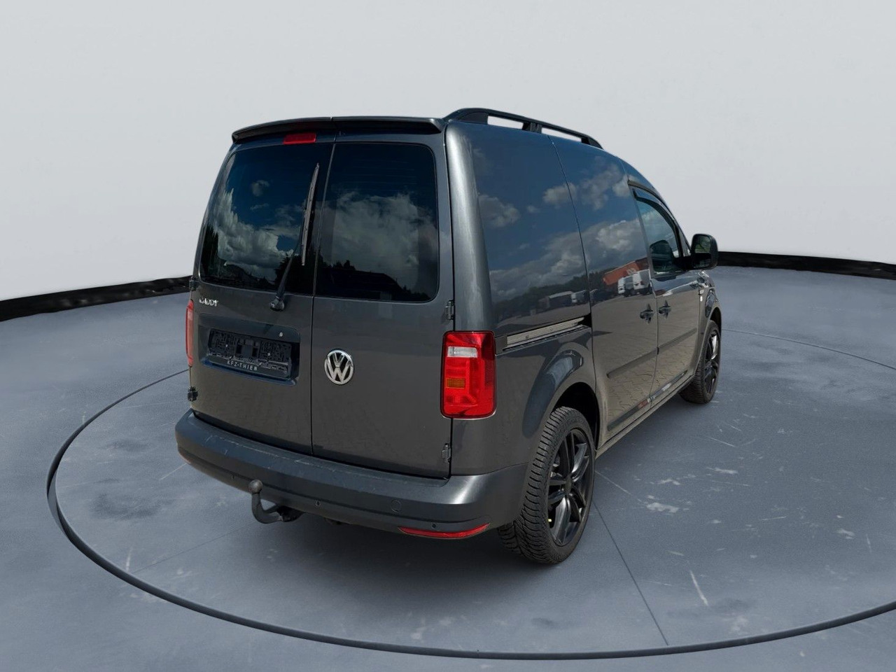 Volkswagen Caddy | Automatik, Klima, AHK, Beinfreiheit - ميكروباص: صور 5 Volkswagen Caddy | Automatik, Klima, AHK, Beinfreiheit - ميكروباص: صور 5