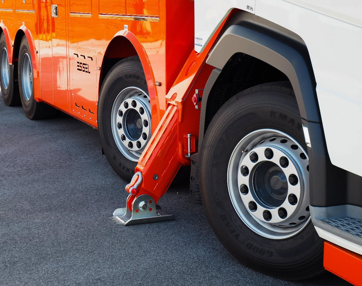 DAF XF 530 NEW T-REX DAF white - سيارة السحب للتصليح: صور 5 DAF XF 530 NEW T-REX DAF white - سيارة السحب للتصليح: صور 5