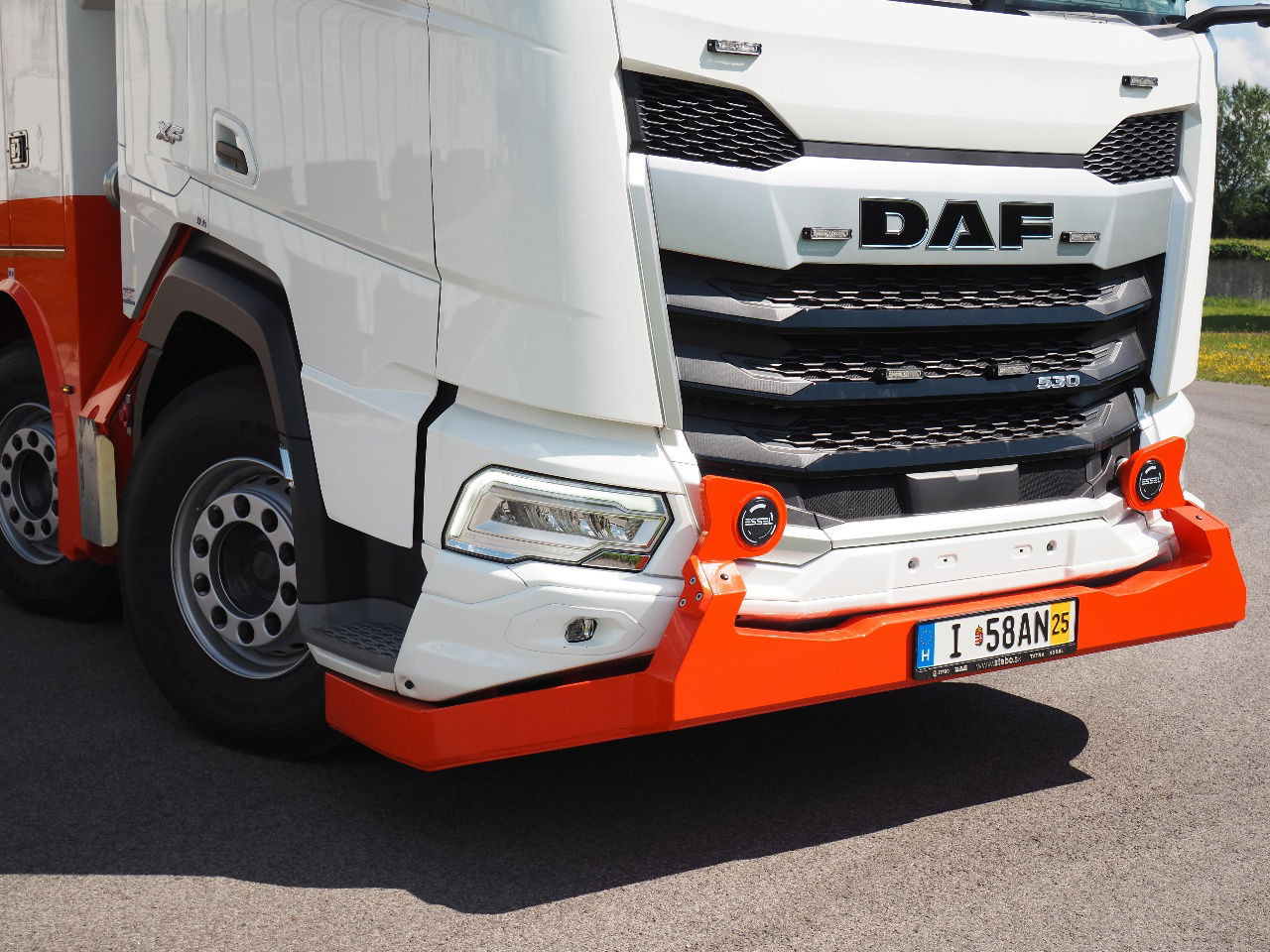 DAF XF 530 NEW T-REX DAF white - سيارة السحب للتصليح: صور 2 DAF XF 530 NEW T-REX DAF white - سيارة السحب للتصليح: صور 2