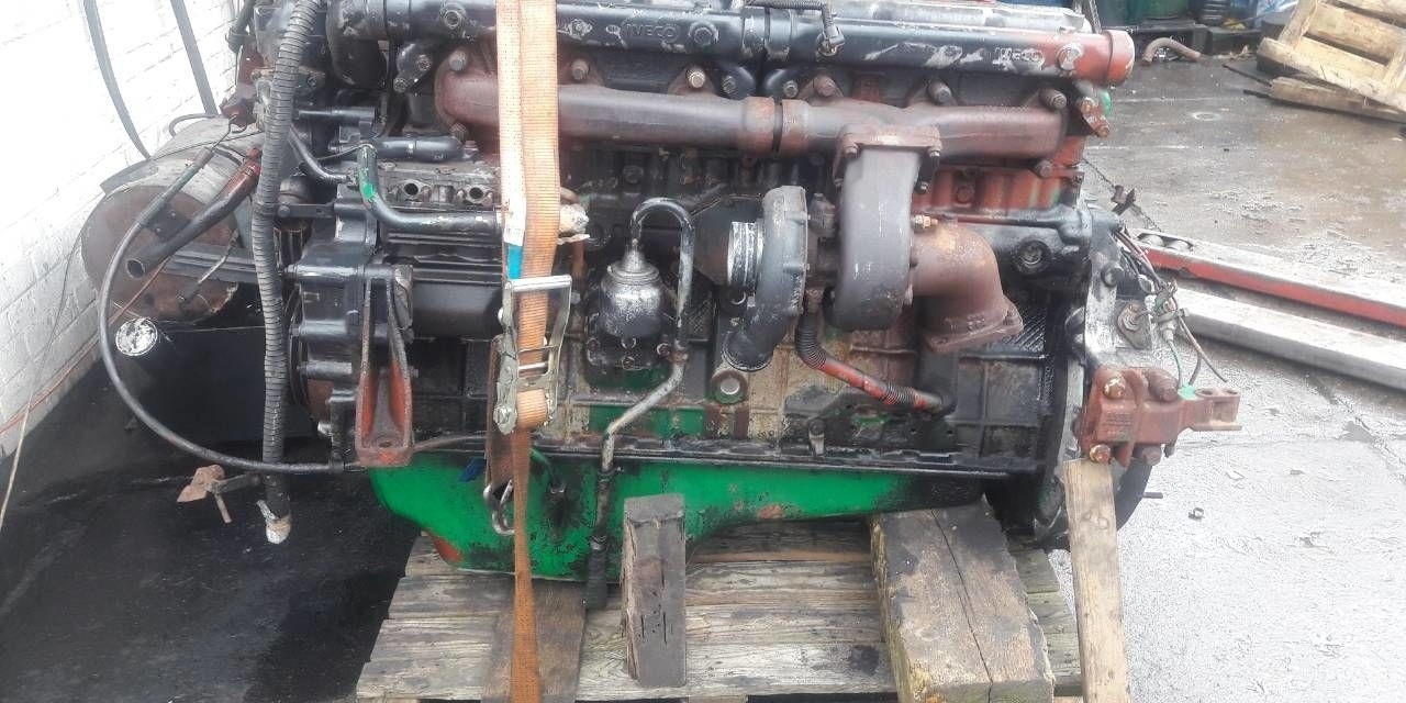 IVECO 8210.42L IVECO Magirus 420 - المحرك - شاحنة: صور 1 IVECO 8210.42L IVECO Magirus 420 - المحرك - شاحنة: صور 1