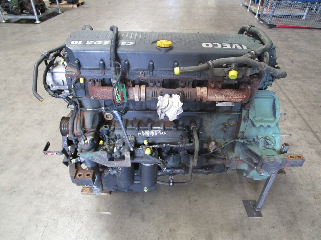 IVECO F3AE0681 IVECO STRALIS - المحرك - شاحنة: صور 2 IVECO F3AE0681 IVECO STRALIS - المحرك - شاحنة: صور 2