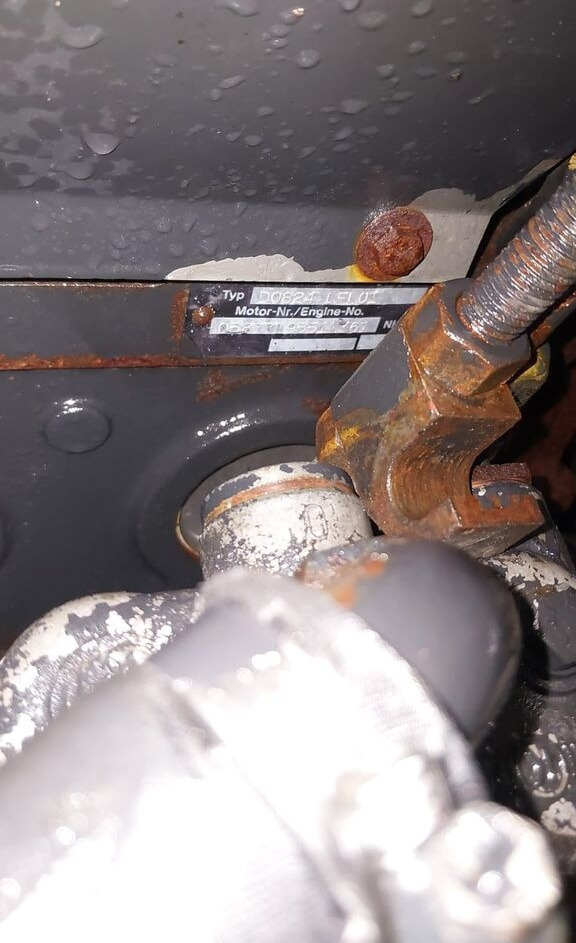 MAN D0824 LFL01 MAN L2000 - المحرك - شاحنة: صور 5 MAN D0824 LFL01 MAN L2000 - المحرك - شاحنة: صور 5