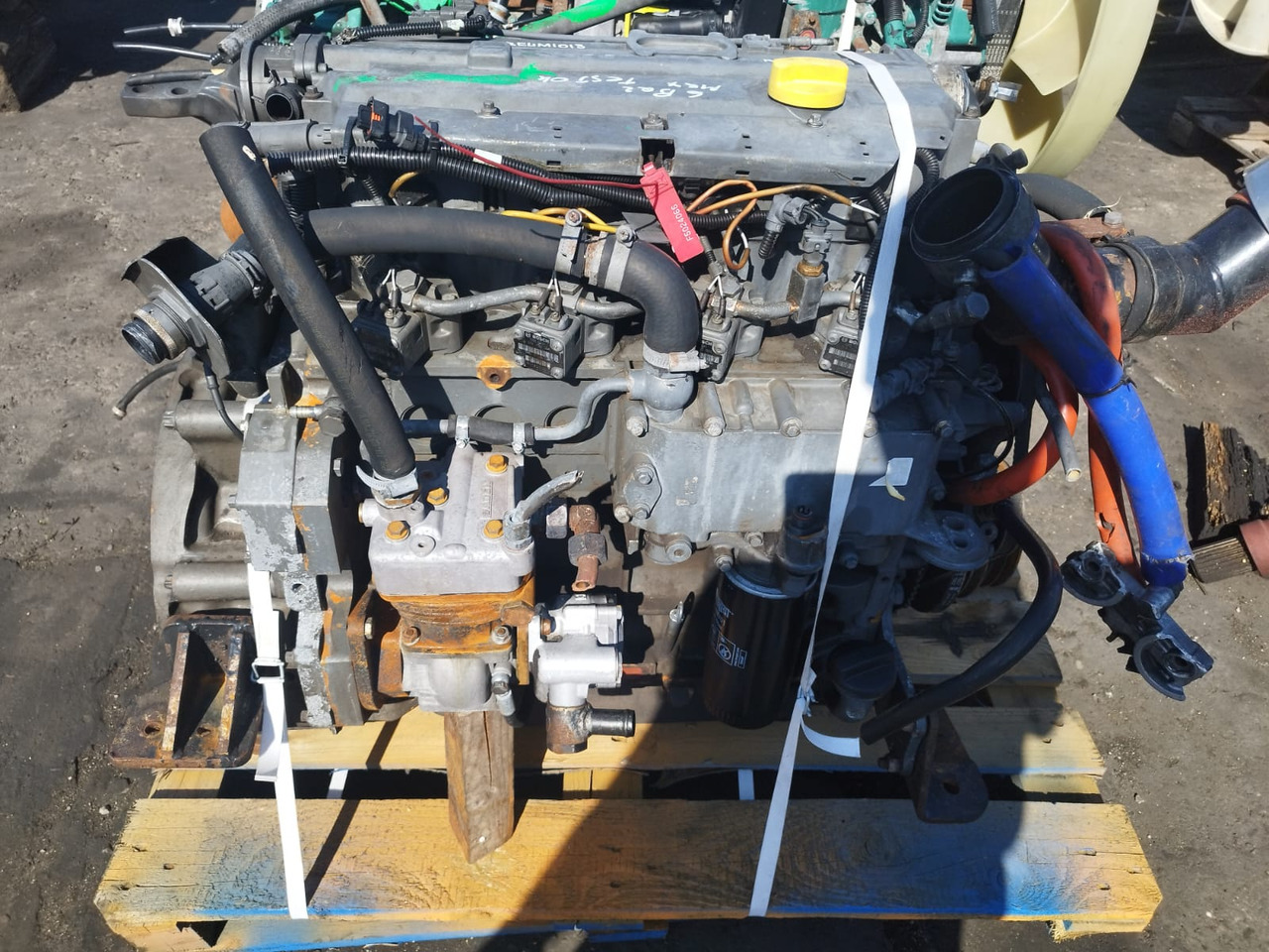 Deutz BF4M1013 Deutz - المحرك - شاحنة: صور 5 Deutz BF4M1013 Deutz - المحرك - شاحنة: صور 5