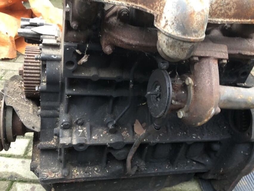 Deutz F4L1011F Kramer - المحرك - اللودر بعجل: صور 5 Deutz F4L1011F Kramer - المحرك - اللودر بعجل: صور 5