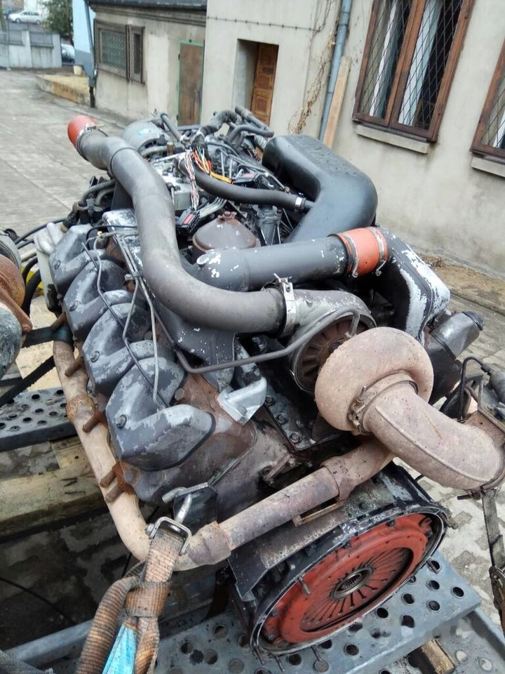 Scania DSC1413 Scania 144 V8 530 E2 - المحرك - شاحنة: صور 3 Scania DSC1413 Scania 144 V8 530 E2 - المحرك - شاحنة: صور 3