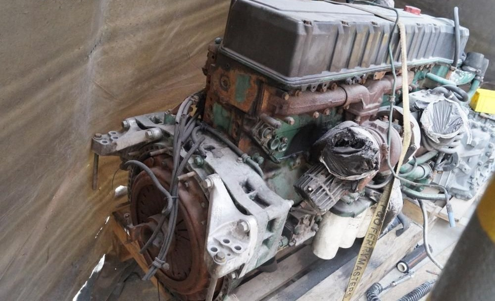 Volvo D12C Volvo FH 12 - المحرك - شاحنة: صور 2 Volvo D12C Volvo FH 12 - المحرك - شاحنة: صور 2