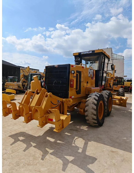 Caterpillar 140K - آلة تسوية الأرض: صور 3 Caterpillar 140K - آلة تسوية الأرض: صور 3
