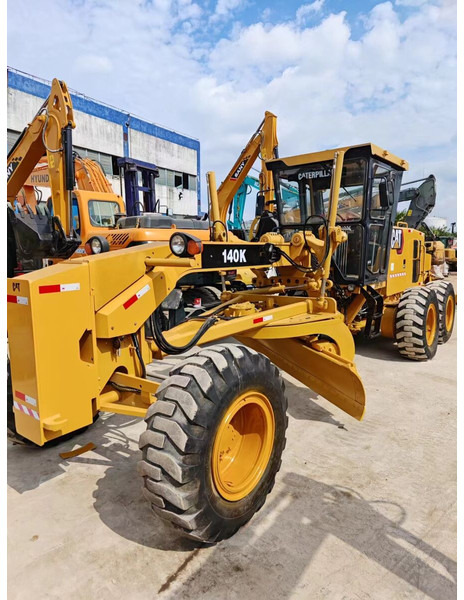 Caterpillar 140K - آلة تسوية الأرض: صور 1 Caterpillar 140K - آلة تسوية الأرض: صور 1