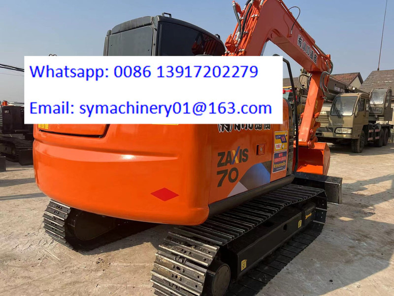 Hitachi ZX70 - حفارة مصغرة: صور 1 Hitachi ZX70 - حفارة مصغرة: صور 1