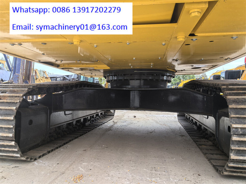 Komatsu PC220-8 PC220 - حفارات زحافة: صور 4 Komatsu PC220-8 PC220 - حفارات زحافة: صور 4
