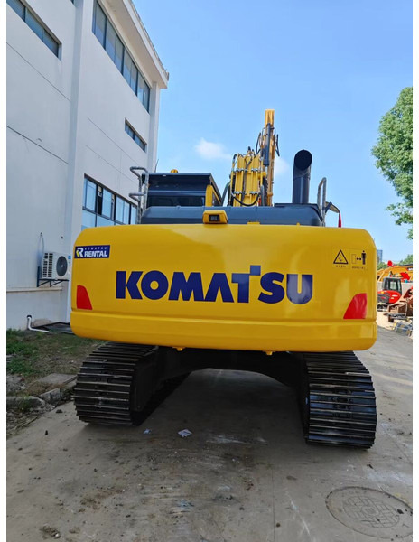 Komatsu PC220-8 - حفارات زحافة: صور 5 Komatsu PC220-8 - حفارات زحافة: صور 5