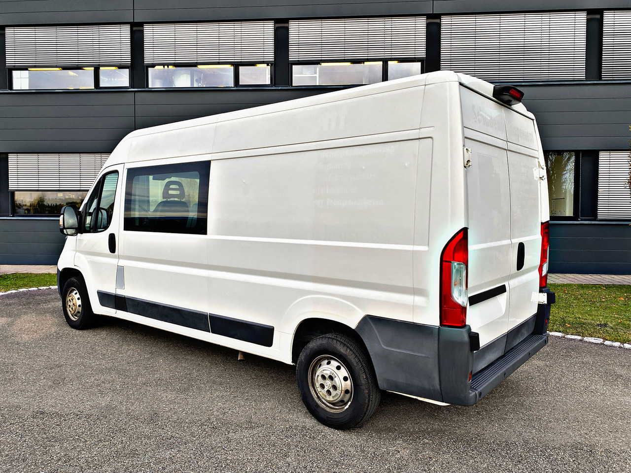 Peugeot Boxer Kasten Hoch 335 L3H2Pro|5Sitzer|Kamera|19% - فان, الشاحنات الصغيرة كابينة مزدوجة: صور 5 Peugeot Boxer Kasten Hoch 335 L3H2Pro|5Sitzer|Kamera|19% - فان, الشاحنات الصغيرة كابينة مزدوجة: صور 5