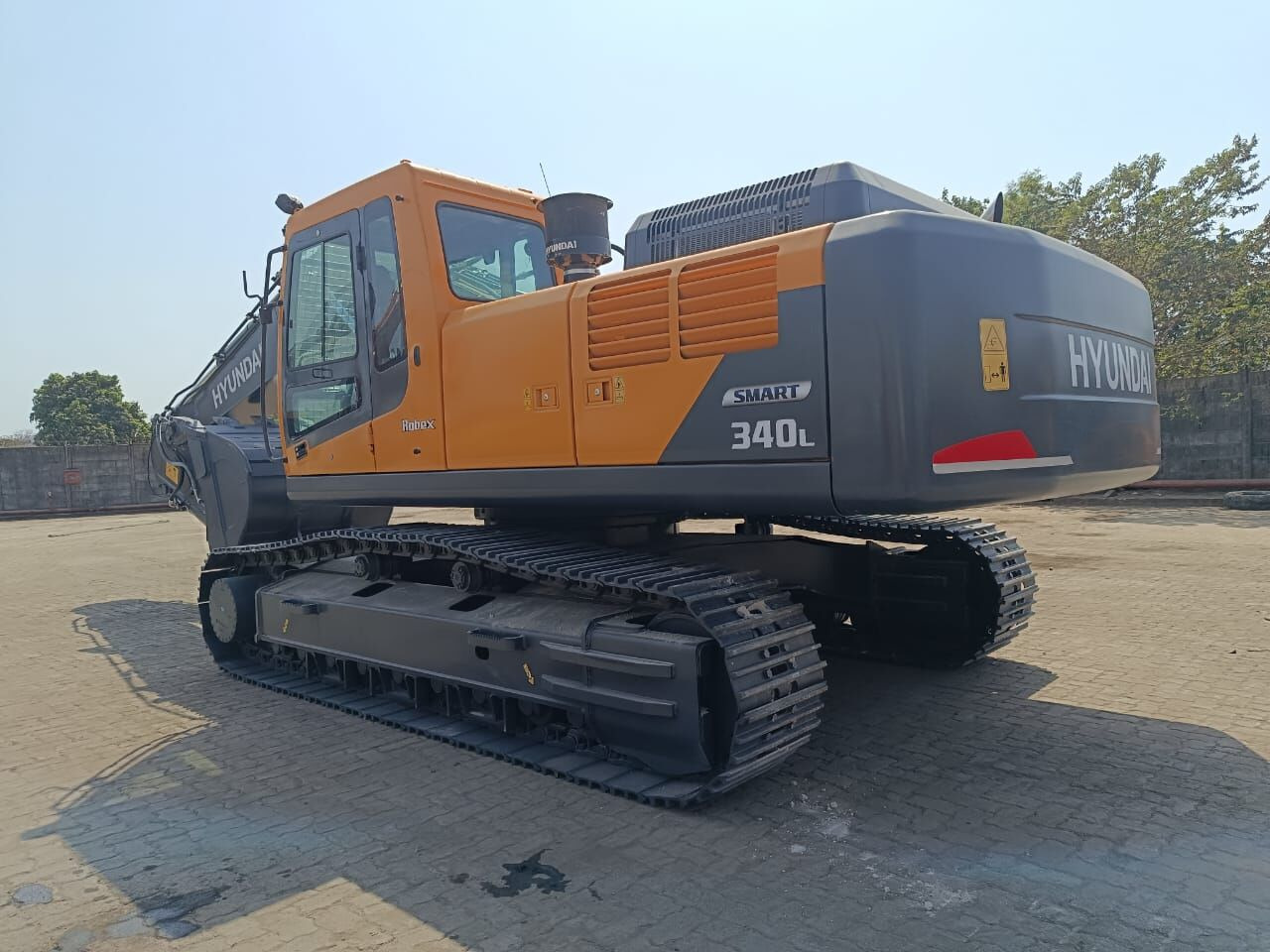 New Hyundai R340 tracked excavator - حفارات زحافة: صور 1 New Hyundai R340 tracked excavator - حفارات زحافة: صور 1