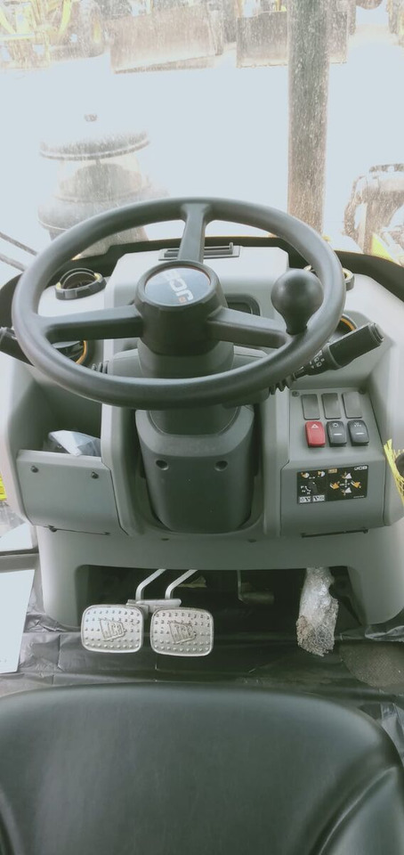 New JCB 3CX backhoe loader - حفار متعدد الاستخدام: صور 4 New JCB 3CX backhoe loader - حفار متعدد الاستخدام: صور 4