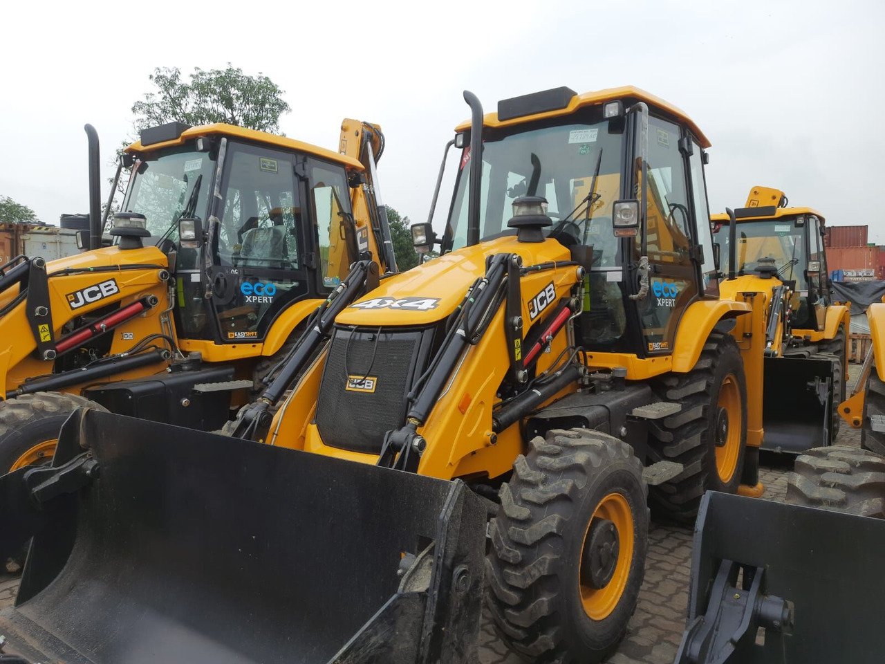 New JCB 3DX SUPER backhoe loader - حفار متعدد الاستخدام: صور 4 New JCB 3DX SUPER backhoe loader - حفار متعدد الاستخدام: صور 4
