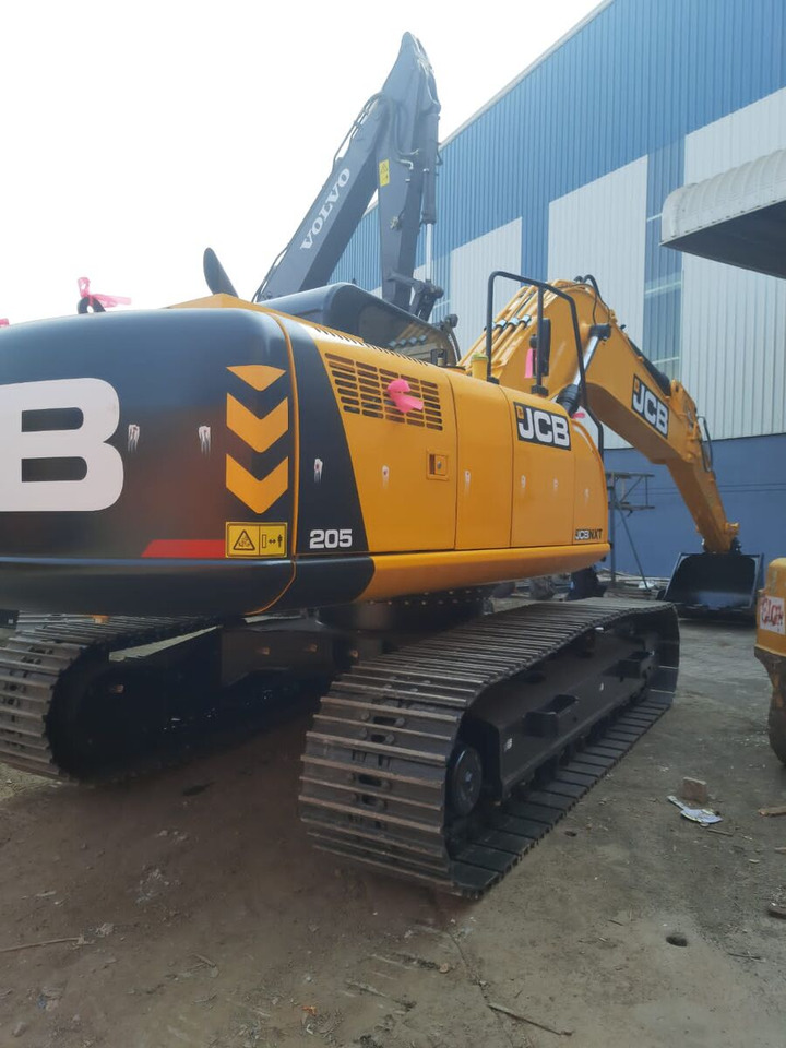 New JCB JS 200 tracked excavator - حفارات زحافة: صور 3 New JCB JS 200 tracked excavator - حفارات زحافة: صور 3