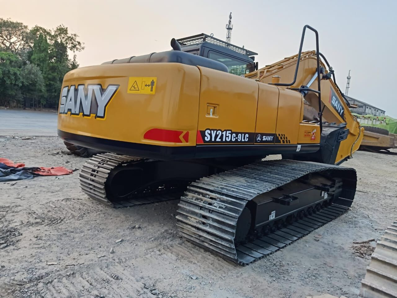 New Sany SY 215 MITSUBISHI ENGINE tracked excavator - حفارات زحافة: صور 3 New Sany SY 215 MITSUBISHI ENGINE tracked excavator - حفارات زحافة: صور 3