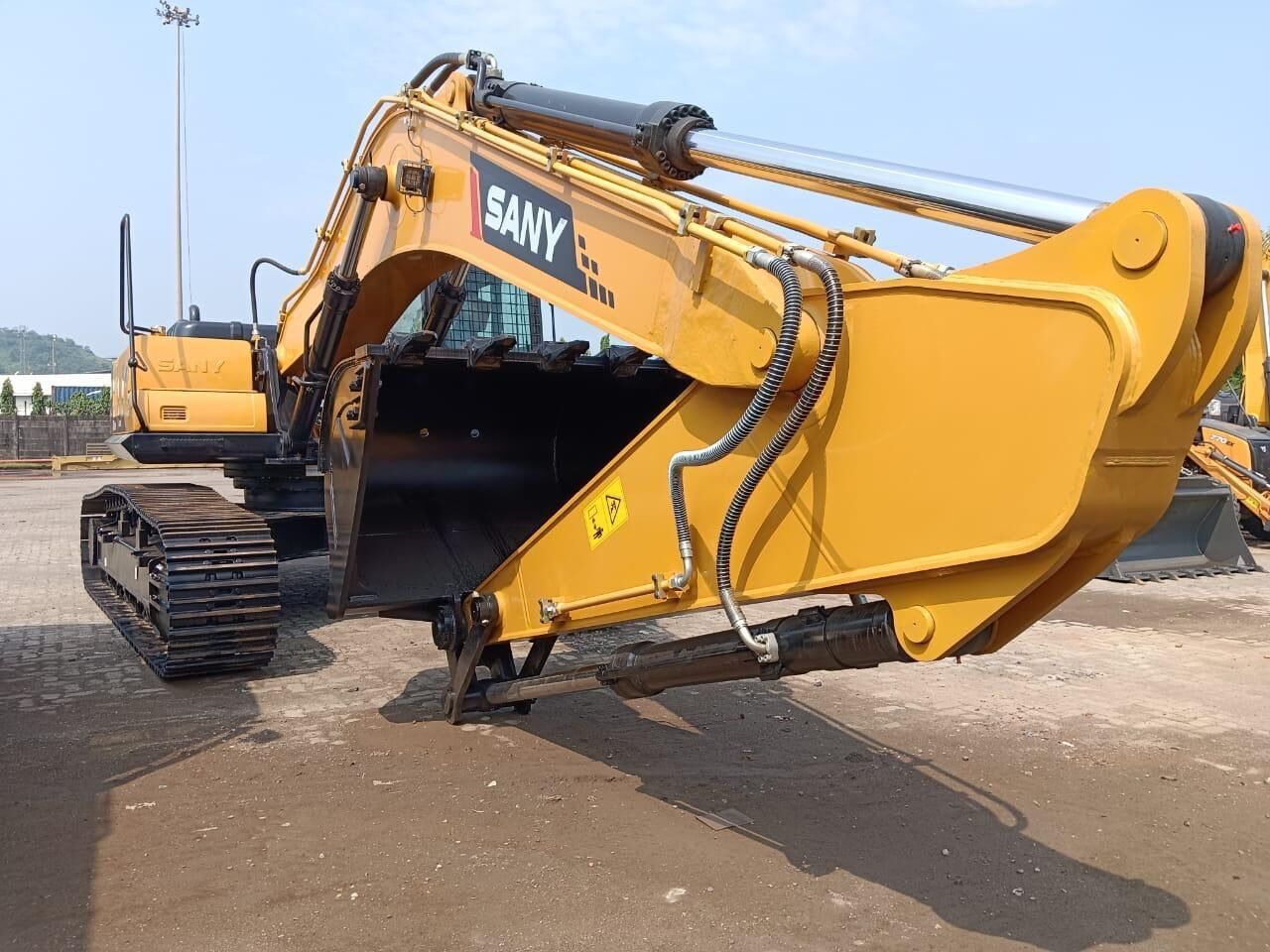 New Sany SY 350 tracked excavator - حفارات زحافة: صور 5 New Sany SY 350 tracked excavator - حفارات زحافة: صور 5