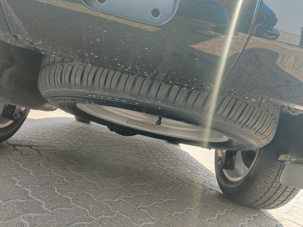 Toyota Land Cruiser VXR - سيارة: صور 4 Toyota Land Cruiser VXR - سيارة: صور 4