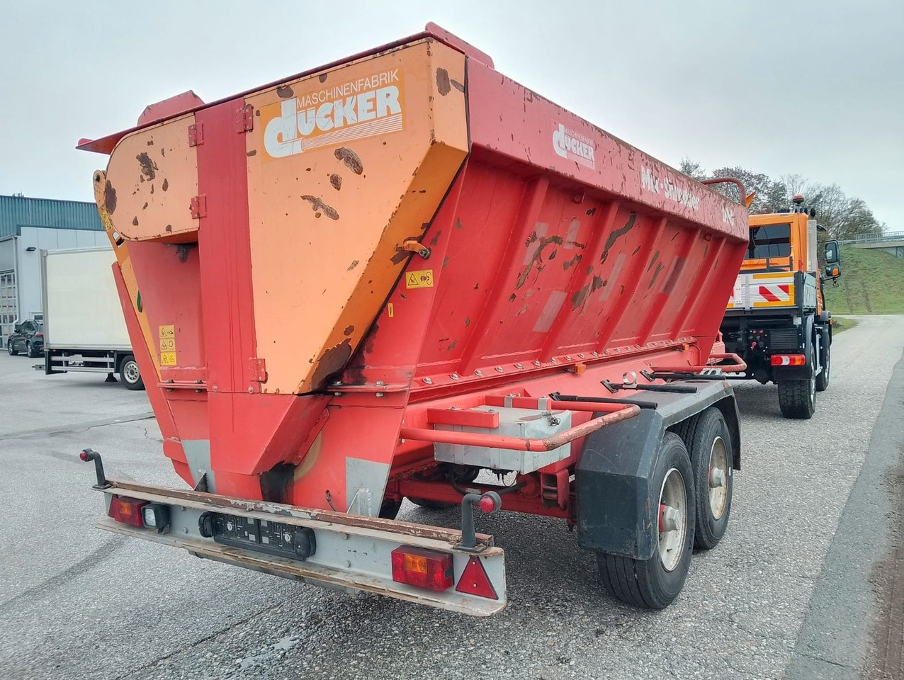 Dücker DMS 500S - آلة تمزيق صناعية: صور 5 Dücker DMS 500S - آلة تمزيق صناعية: صور 5