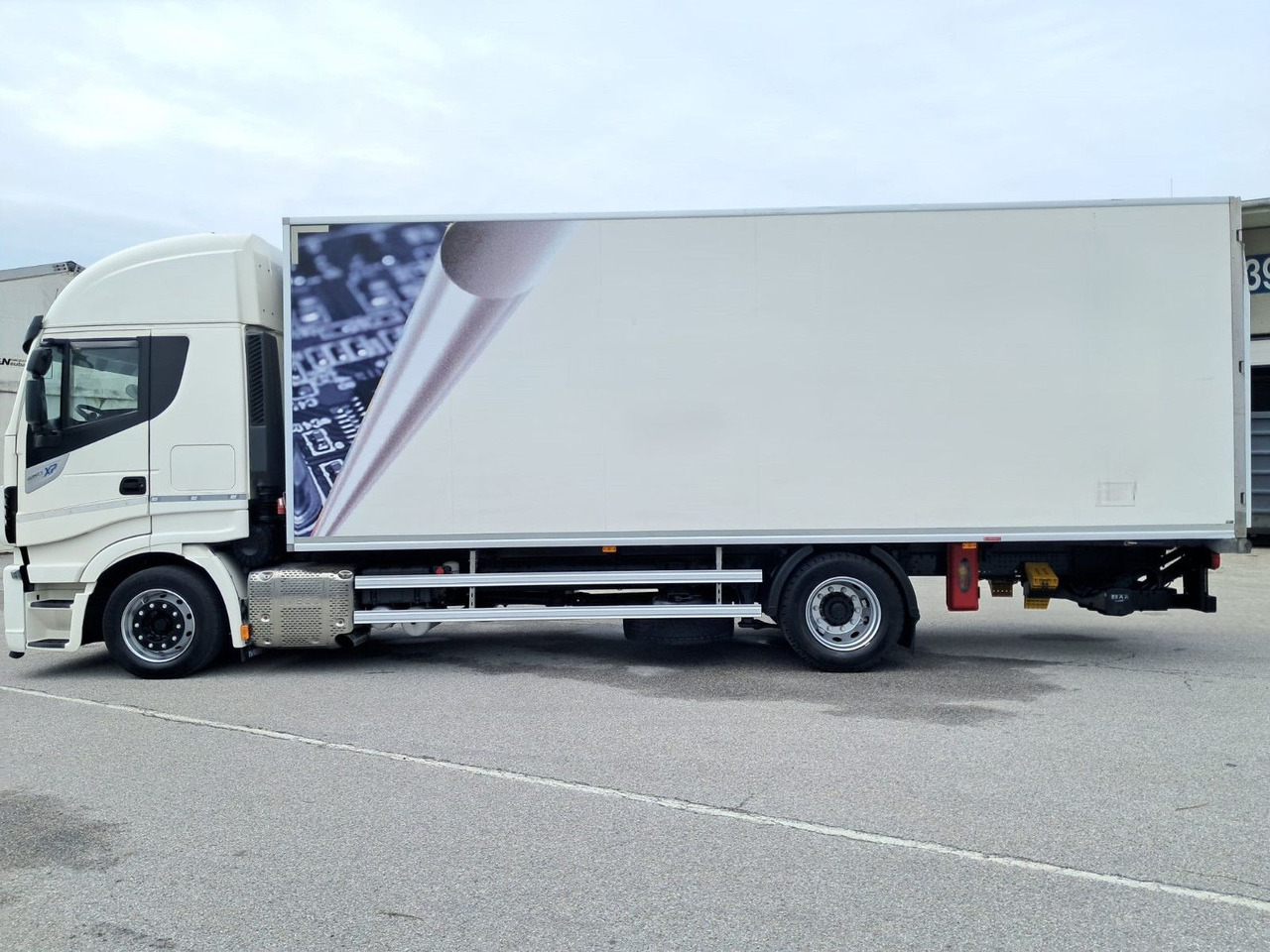 Iveco Stralis 460 Kühlkoffer | LBW | Klima | Retar - مبردة شاحنة: صور 4 Iveco Stralis 460 Kühlkoffer | LBW | Klima | Retar - مبردة شاحنة: صور 4