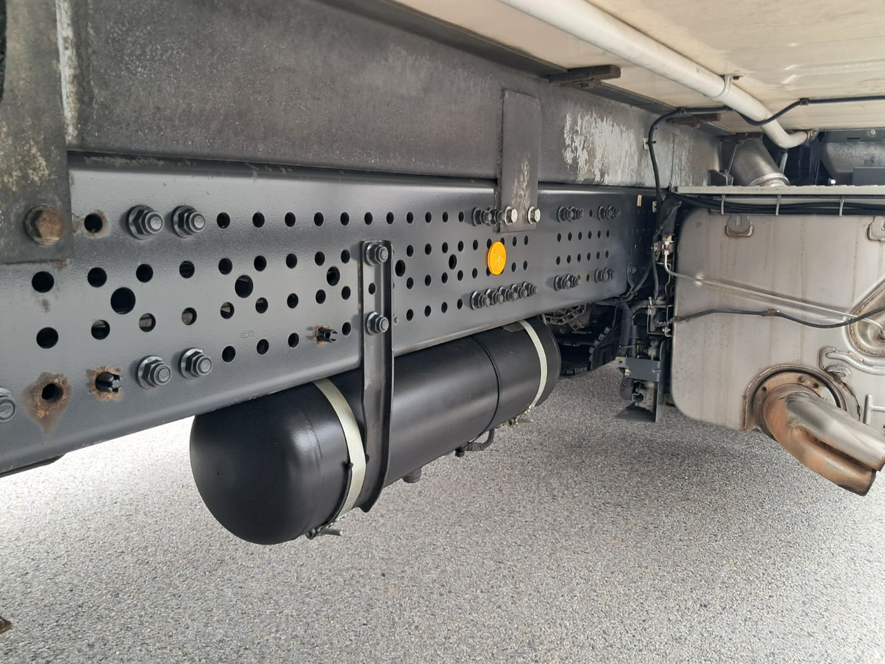 مبردة شاحنة MERCEDES-BENZ Antos 1833 Kühlkoffer LBW | Standheizung | Euro 6: صور 38 مبردة شاحنة MERCEDES-BENZ Antos 1833 Kühlkoffer LBW | Standheizung | Euro 6: صور 38